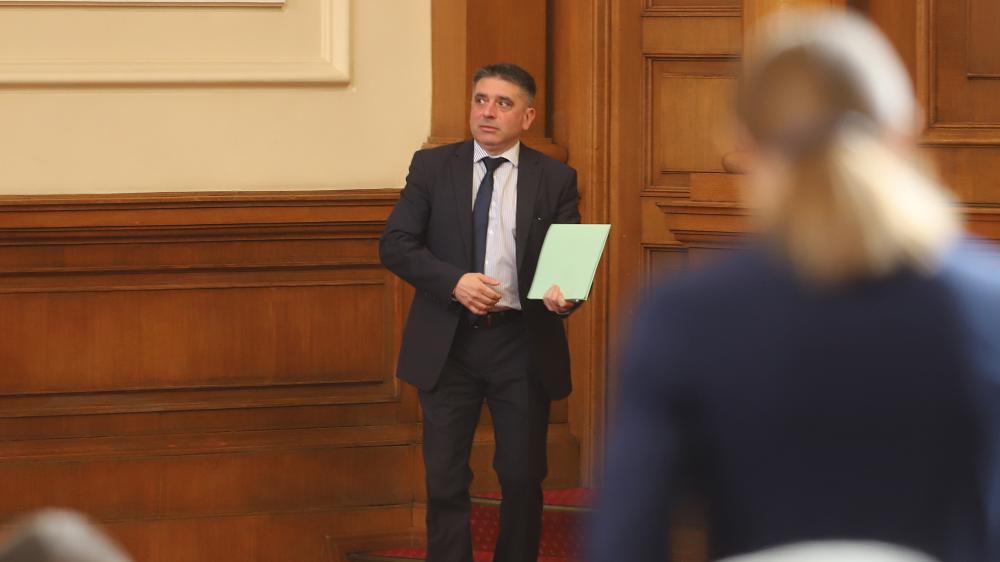 Данаил Кирилов в парламента